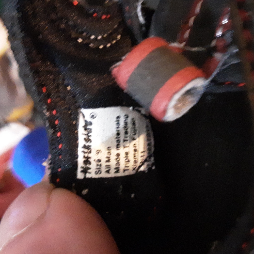 Shoes - Picture 4 of 4